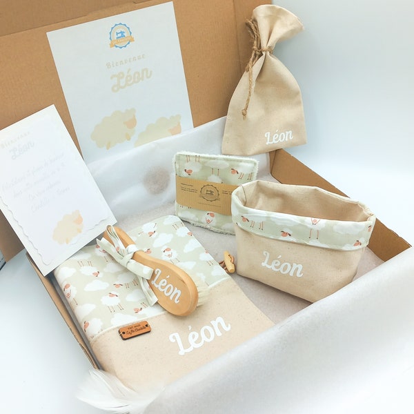 Cadeau naissance personnalisé pour bébé avec prénom, moutons, cadeau naissance, protège carnet de santé, beige et naturel, babyshower