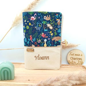 Funda de historial médico personalizada con nombre, animales de la selva y la sabana