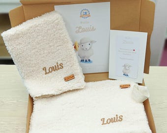 Personalized baby gift set, sherpa fleece fabric, baby gift set with health record book cover and toiletry bag