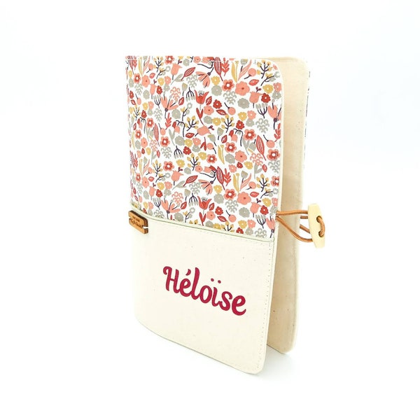 Protège carnet de santé personnalisé, petites fleurs liberty, cadeau personnalisé, cadeau naissance personnalisé fille