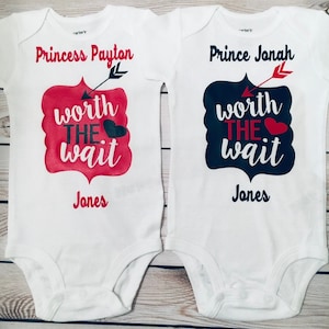 Het wachten waard onesie, het wachten waard thuiskomen outfits, twin bijpassende shirts, tweeling het wachten waard bodysuits, pasgeboren bodysuit cadeau