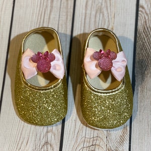 Baby glitter shoes gold, Minnie Mouse shoes, Minnie gold glitter shoes, infant pink ribbon baby shoes gold, first birthday shoes girl