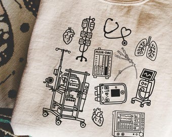 Cardiothoracic / Cardiac ICU Nurse Doodle Collage Crewneck - Krankenschwester Geschenke, Geschenke für Krankenschwestern