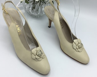 CHANEL Pink Leather CC Cap-toe Pumps size 40.5 Made in France