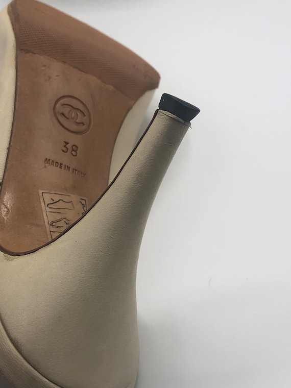 CHANEL Camellia Slingback shoes sz 38 RARE! - image 5