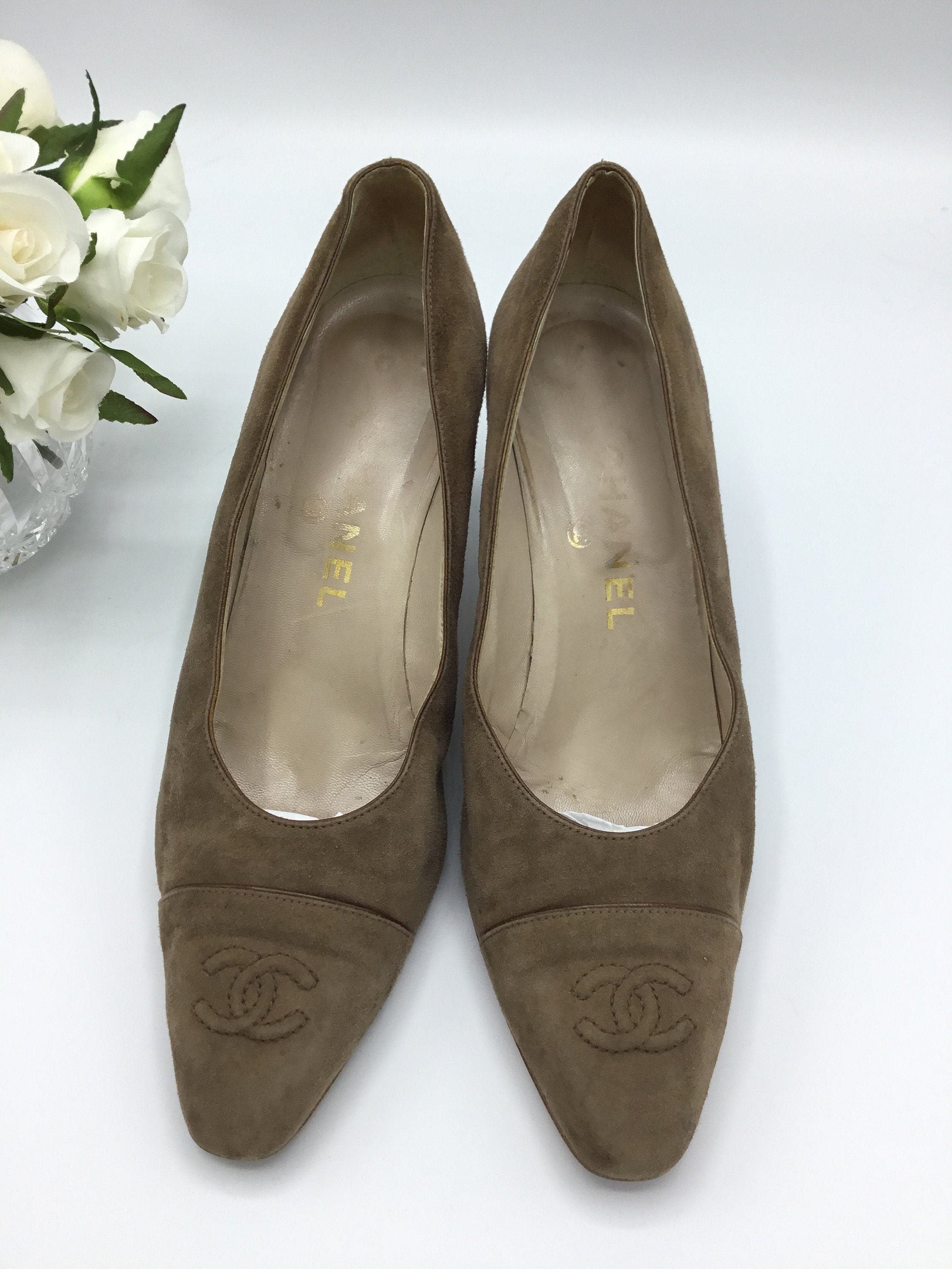 CHANEL Vintage brown suede shoes / Auth 80s chanel flat /