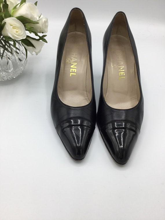 Vintage Chanel Black Shoes Heels/pumps 1990s Sz 38 