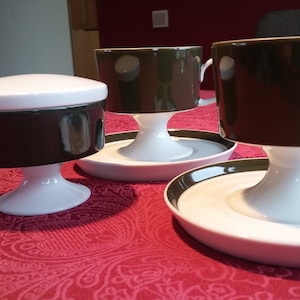 Stylish ensemble of four cups and a sugar bowl, Rosenthal, Composition, Wirrkala