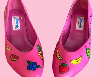 Hand-painted Vintage 80s Pink Pumps // Fruit themed // Siamo alla Frutta //7.5