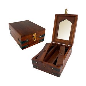 Caja de madera de viaje para virutas, artículos para recreaciones históricas.