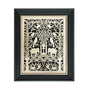 Pájaros y elefantes enmarcados Scherenschnitte - Recorte de papel estilo arte popular