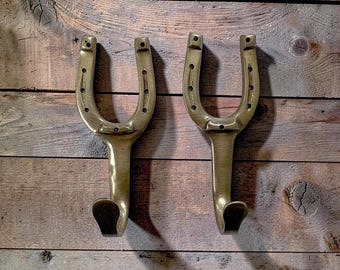 Set of 2 Antiqued Brass Horse Shoe Hook Hangers