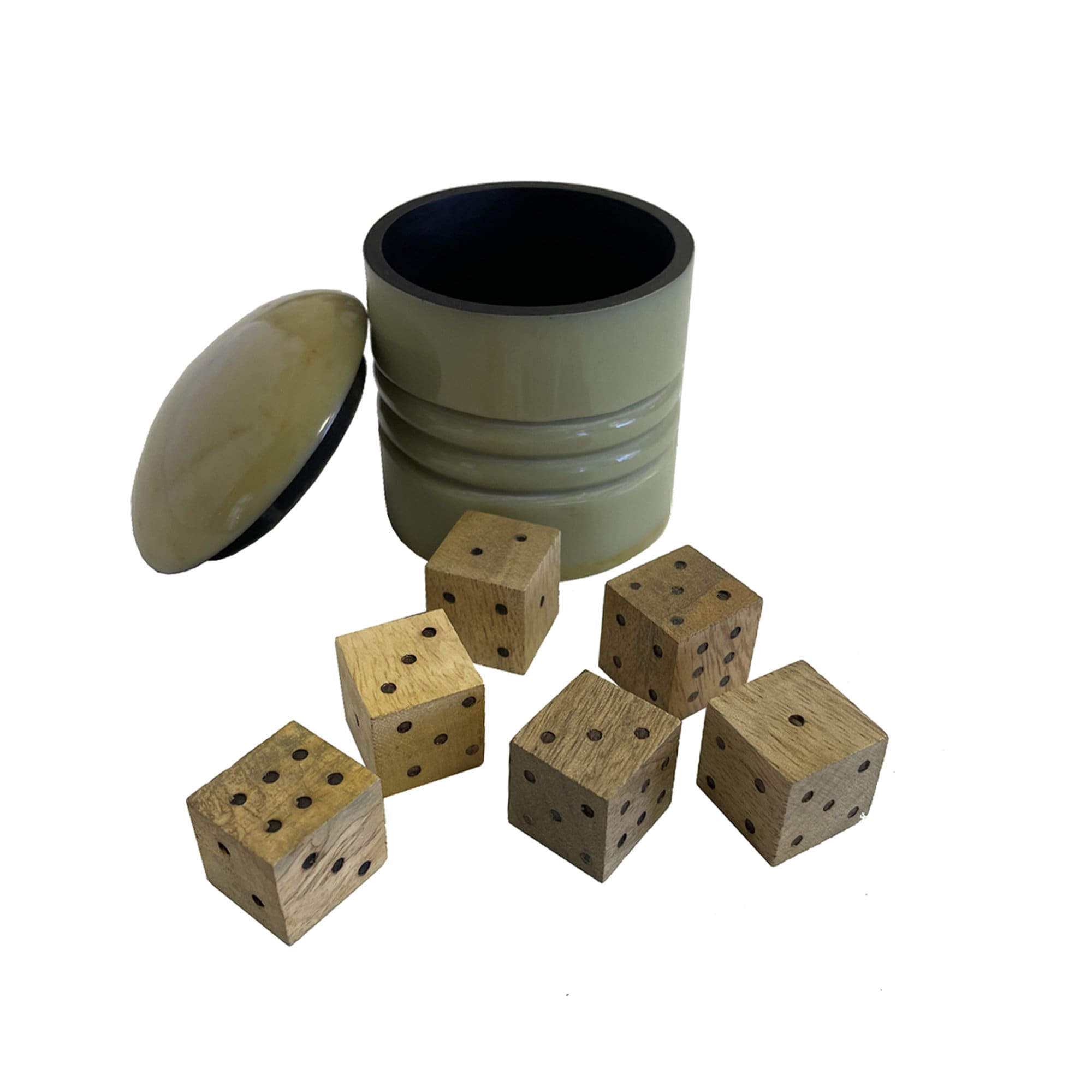 Old-Fashioned Farkle Dice Game in Horn Resin Cup, Old Fashioned Toys, Old Fashioned Games, Old Time Games, Reenactment Props
