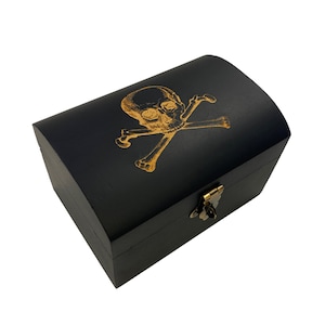 Pirate Skull and Cross Bones Wood Treasure Chest, Pirate Decor, Pirate Gift, Pirate Loot, Pirate Party Gift, Pirate Party Favor