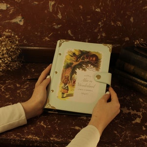 Alicja w Krainie Czarów Skórzana Okładka Bindera, Dzienniki Marzeń, Wymienny Notatnik Ring Binder, Planer Nauczyciela, Dziewczęcy Planer Pamiętnika, Powrót Do Szkoły