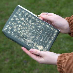 Lokaler EU-Versand Buchliebhaber Geschenk, Büchertasche Stolz und Vorurteil, Jane Austen Buch Geldbörse, Muttertagsgeschenke, Bücherwurm Tragetaschen, Buch Clutch Pouch Purse