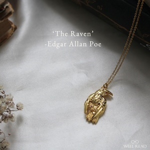 Edgar Allan Poe Schmuck für Bücherliebhaber, Rabenanhänger-Halskette, Abschlussschmuck, Geschenk für Bücherfreunde, Literarisches Geschenk für Mama, vergoldet