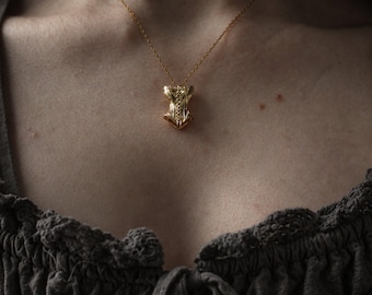 Wuthering Heights Gold/Silver Corset Necklace, Emily Bronte Gift, Gothic Romance Bookish Jewellery, Dark Academia Gift for Book Lovers
