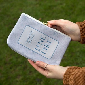 Astuccio porta libri Jane Eyre, pochette porta libri, pochette per damigelle d'onore, regali per addio al nubilato, astuccio con cerniera, regali per addio al nubilato, bomboniere letterarie, portafoglio