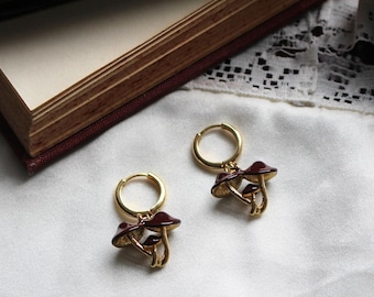 Orecchini in oro/argento "Secrets of the Forest Floor", gioielli con ciondolo a forma di fungo, un regalo unico e originale in stile cottagecore botanico per lei