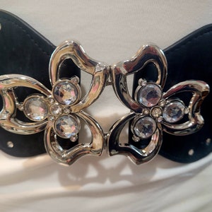 Chic Black Elastic Waist Belt with Rhinestones Embellished Metal Flowers