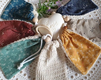 Seifensäckchen aus Baumwolle und Sisal mit Libellen-Design