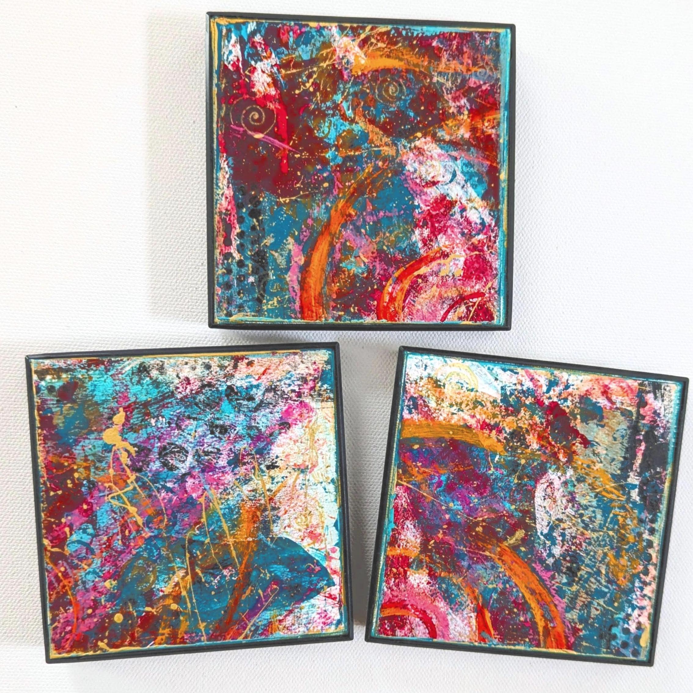2つのオプション 額入り手描き抽象画：4x4インチ アクリル渦巻きアート