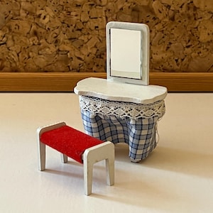 LISA of Denmark Vanity Set | Scale 1:16 Vintage Dollhouse Furniture