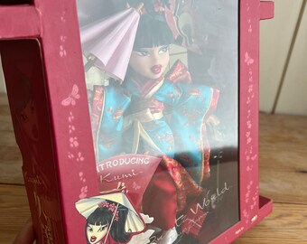 Bratz World 'kumi' in Box | Tokyo Japan | Rare Doll | Read