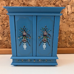 LISA of Denmark Cupboard | Scale 1:16 Vintage Dollhouse 1970s