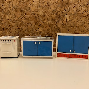 Old LUNDBY Kitchen | Scale 1:16 Vintage Dollhouse 1960s
