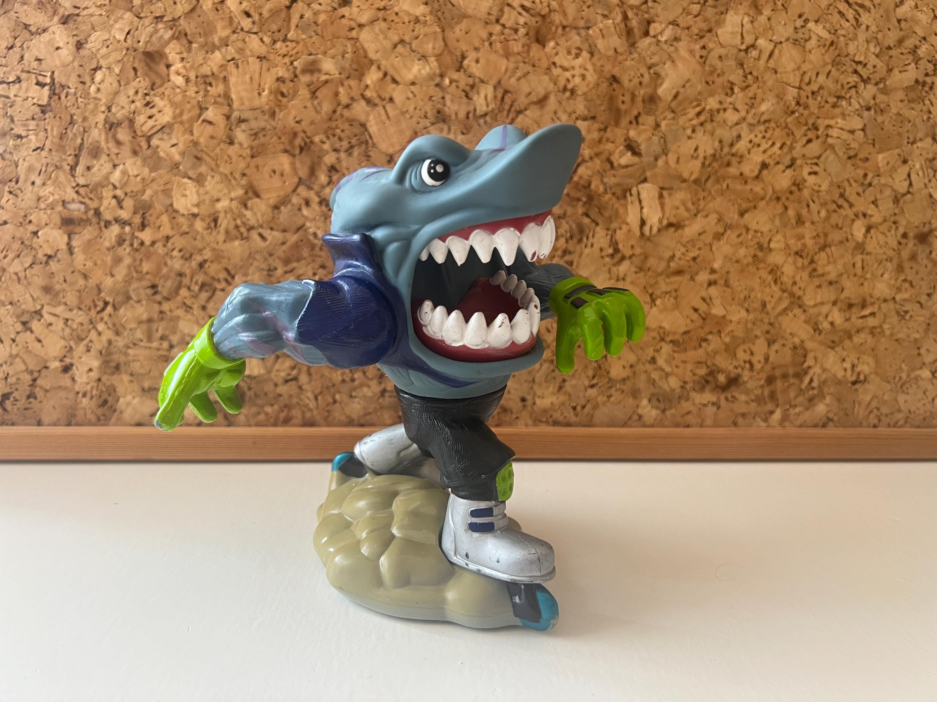 Street Wise ‘Streex’ | Skating Street Shark 1995 | Mattel Vintage Toy for Adult Collector