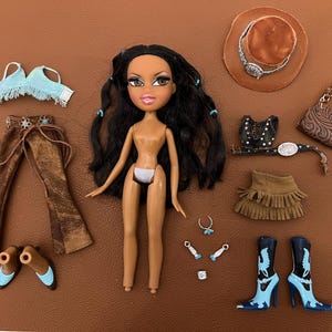 Bratz Puppe | Kianna ‘Wild Wilder Westen’ | Zwei Outfits | Wimpern | Lesen Sie Beschreibung | Erwachsene Sammlerpuppe