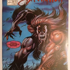 Puede incluir: Portada de cómic con un hombre lobo con ojos rojos y dientes afilados, gruñendo sobre un fondo azul oscuro con luna llena. El título "The Curse of Dreadwolf" está escrito en blanco con contorno negro. El cómic es el número 1, una edición especial para coleccionistas.