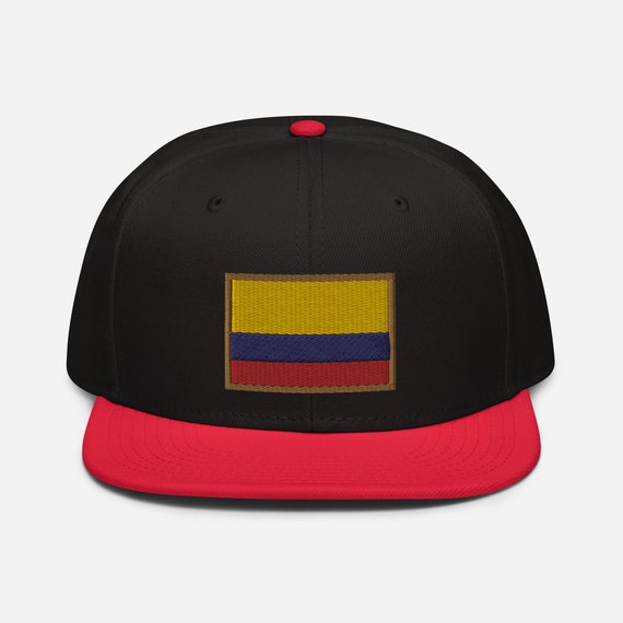 Colombian Hat, Gorra Plana Bordada Con Bandera De Colombia