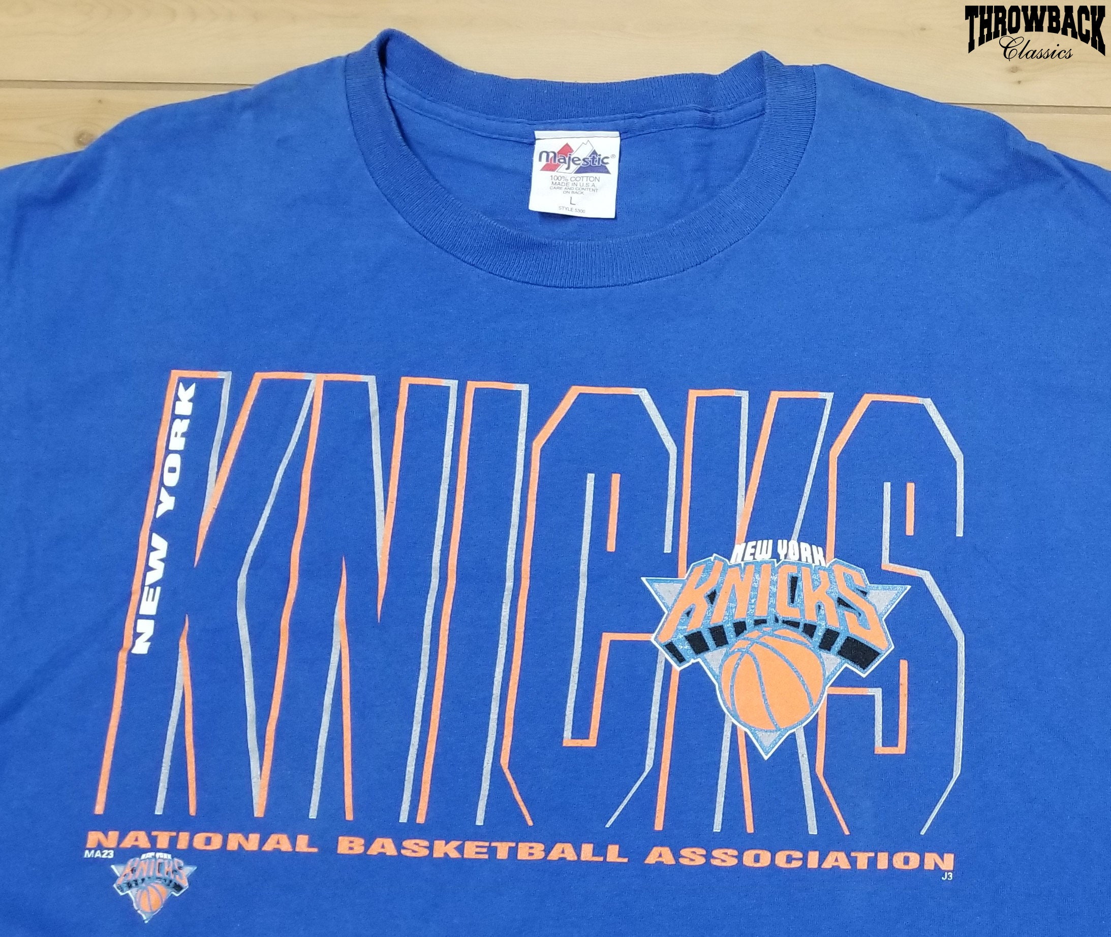 knicks graphic tee