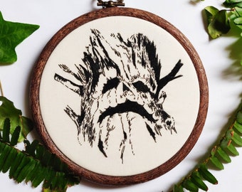 Haunted Tree Embroidery Edelwood OTGW
