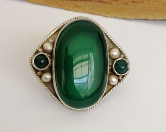 Vintage Sterling Silver and Green stone Ring
