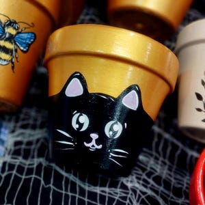 Maceta única "Binx" el gato negro - Maceta de cerámica - Regalo original de cumpleaños - Regalo original de Navidad - Maceta dorada - Dorado brillante