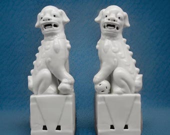 Chinoiserie Foo Dog Statues: Feng Shui Guardian Lions
