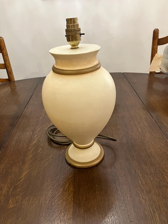 Vintage pottery table lamp