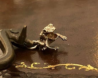 Beautiful Vintage Solid Silver Articulated Frog Bracelet Charm