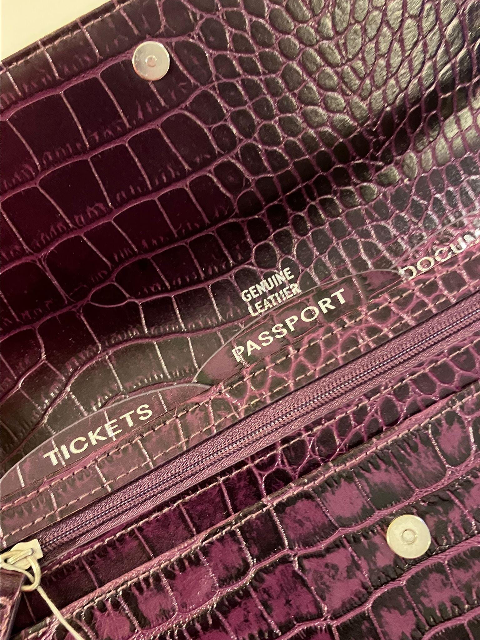 素晴らしい Dulwich Designs の紫色本革クラッチバッグ。パスポート 