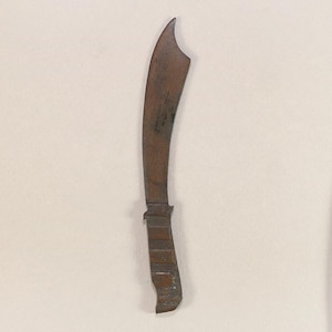 Abridor de cartas feito com projéteis de artilharia, Teatro de Arte de Trincheira da Primeira Guerra Mundial, 1917-1918