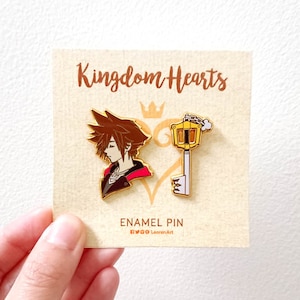 Kingdom Hearts - Sora + Keyblade - Hard enamel pin