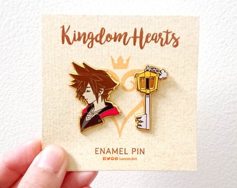 Kingdom Hearts - Sora + Keyblade - Pasador de esmalte duro