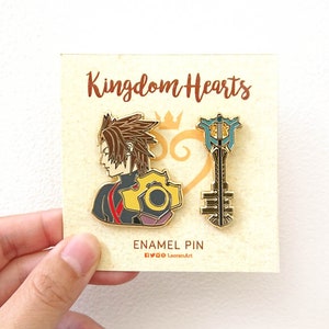 Kingdom Hearts - Terra + Keyblade - Hard enamel pin