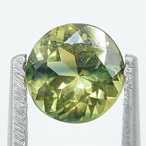 Amazing Bi-Color Parti Sapphire Round Shape Exquisite Sparkling Fusion Of Yellow & Green Color For Artistic Jewelry Making 5.5 mm PS-280