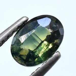 Natural Australian Unheated Parti Sapphire Gemstone 0.96 Ct Tri-Color Oval Crystal S-8