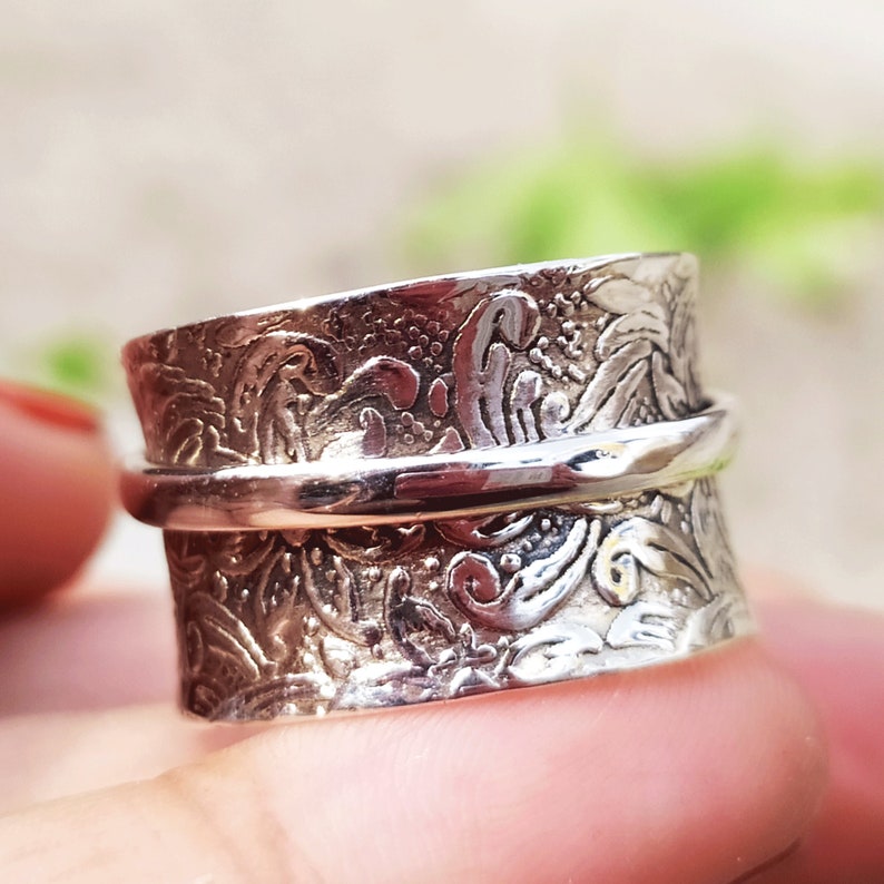 Boho Spinner Ring Spin Ring Singl Band Ring Anxiety Ring Meditation Ring Spinning Ring 925 Sterling Silver Heart Charm Handmade Jewelry Gift